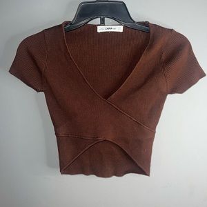 ZARA KNIT CROP TOP